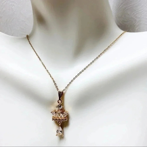 DAINTY Crown Necklace |Statement Necklace| Gold Plated, Layering Necklace - Picture 4 of 7